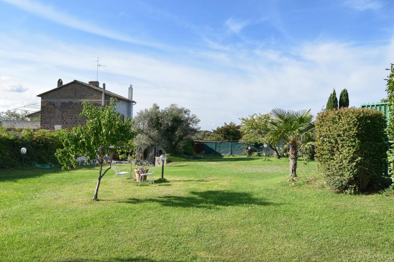 Bed and Breakfast La Finestra Di Umberto Vicino Al Centro Con Parcheggio Privato Viterbo Exterior foto