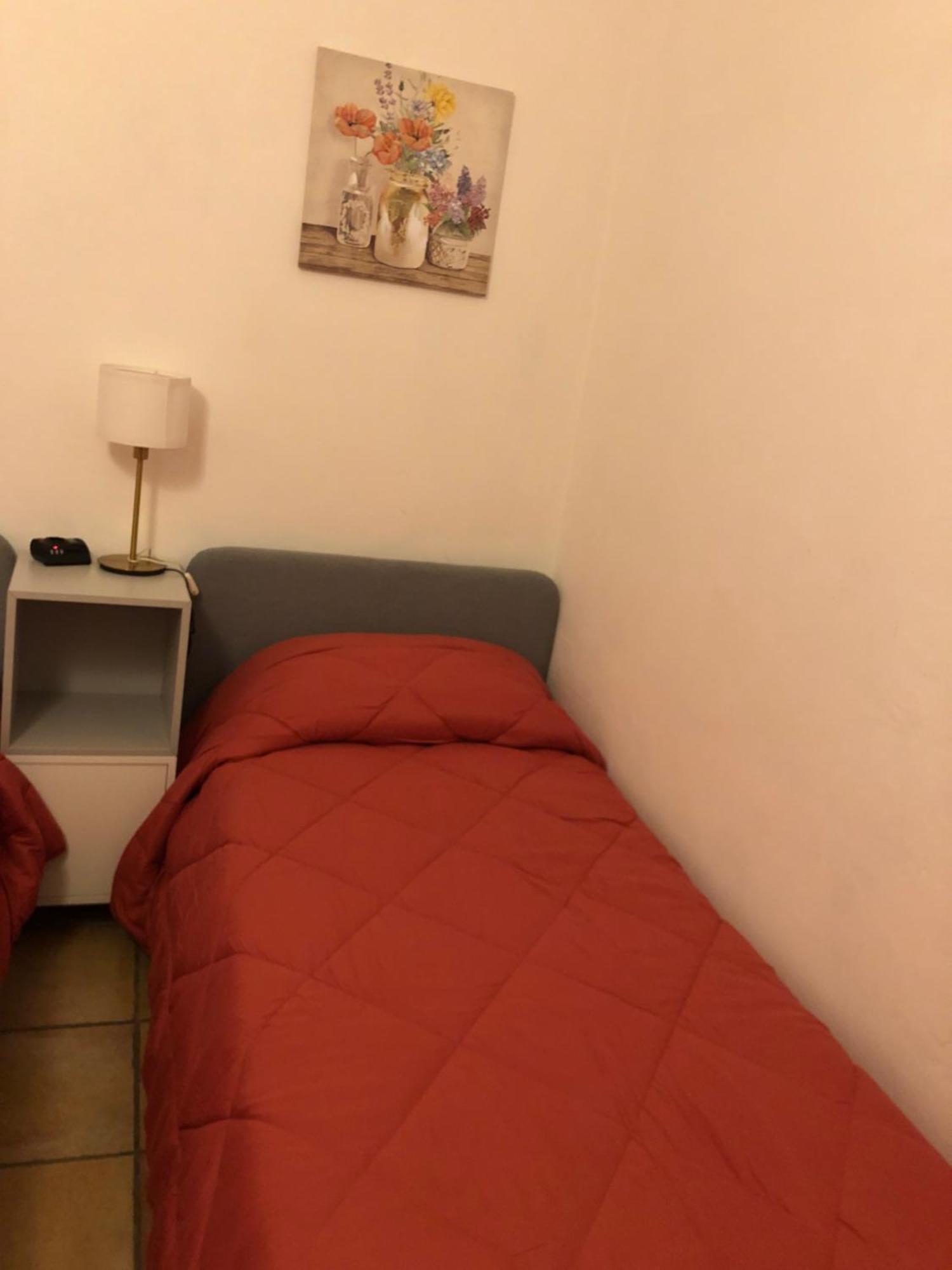 Bed and Breakfast La Finestra Di Umberto Vicino Al Centro Con Parcheggio Privato Viterbo Exterior foto