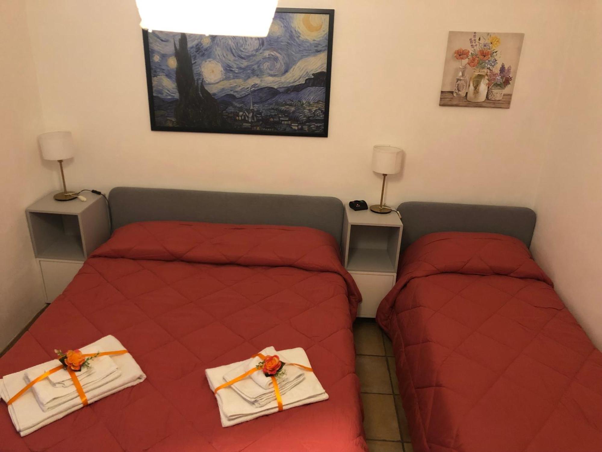 Bed and Breakfast La Finestra Di Umberto Vicino Al Centro Con Parcheggio Privato Viterbo Exterior foto